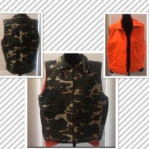 Reversible men's hunting vest